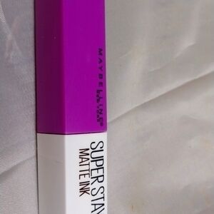 Maybelline New York  Liquid lipstick. 5.0 ml  shade #35, known as "Sugar,"